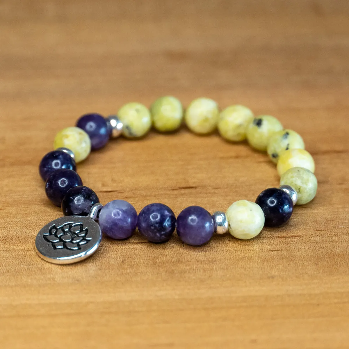 Pulsera de Amatista y Howlita